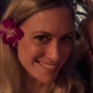 Meet your Posher, Carrie